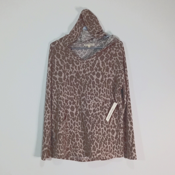 Above and beyond : Women's hoodie pullover leopard print 1x - Picture 3 of 6